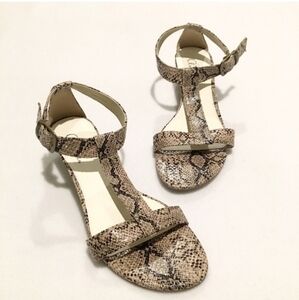 MIA Amore Snakeskin T-Strap Sandal sz 7